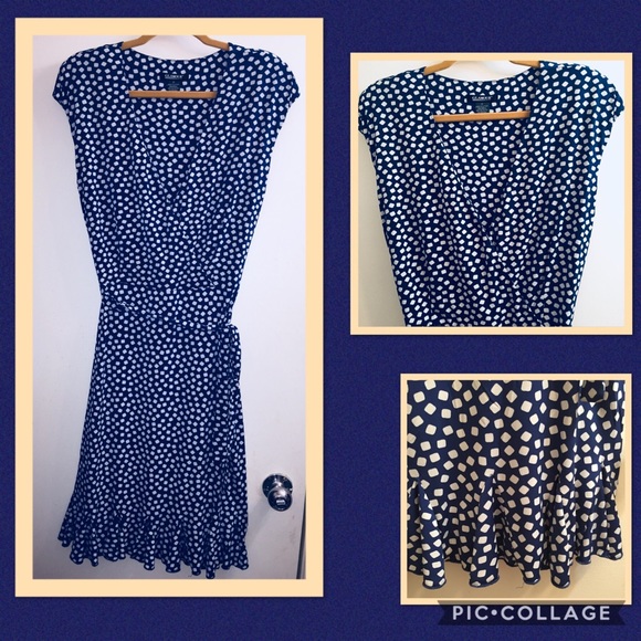 Glamour Dresses & Skirts - EUC Flirty Navy & White Square Dot Dress w/ Ruffle